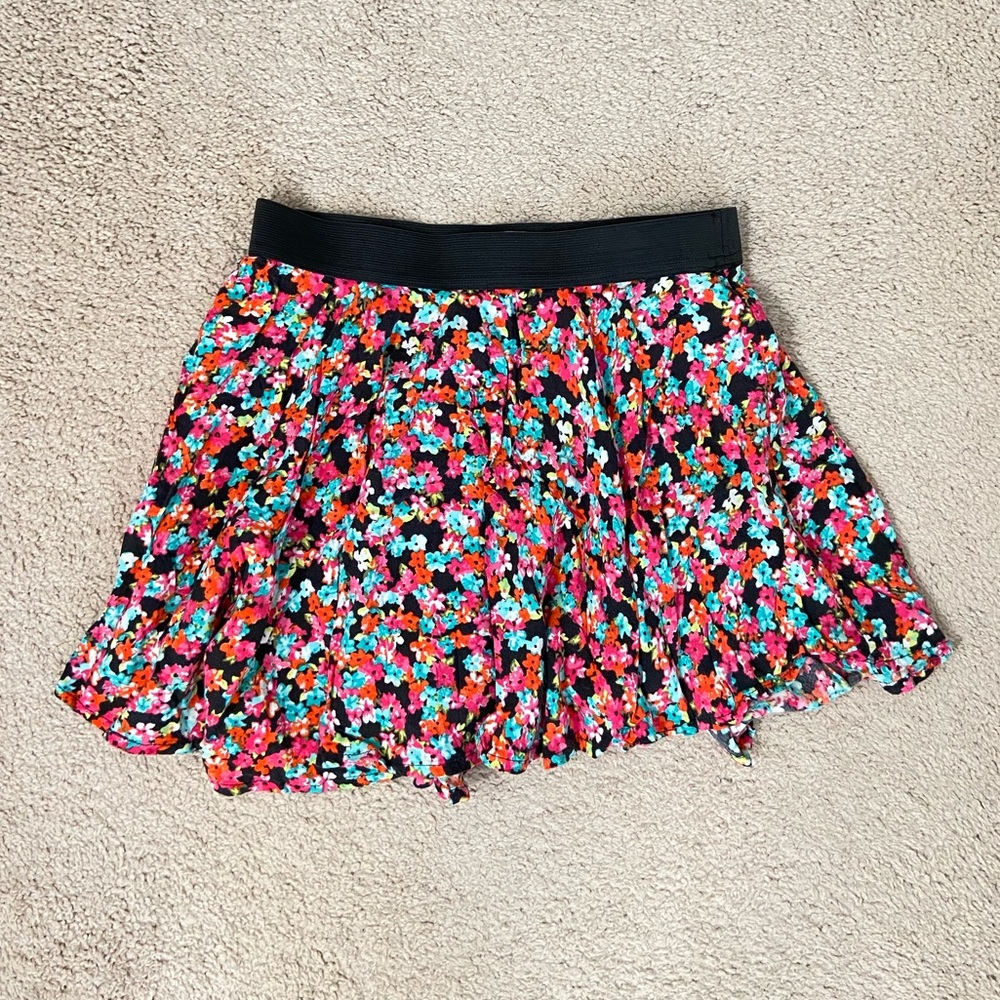Skirt with Multicolored Flowers